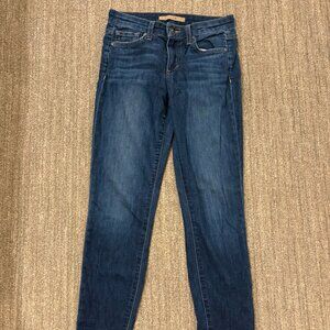 Joe's size 24 faded dark wash skinny jeans 27 in inseam